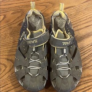 Teva water, shoes